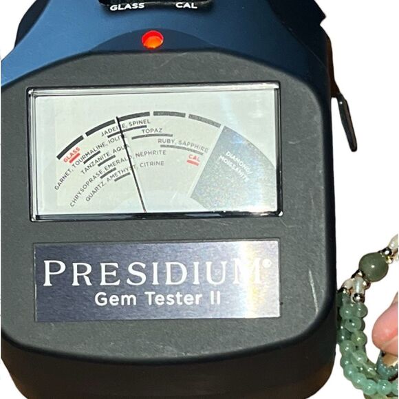 Vintage-Style Twisted Jade & Freshwater Pearl Necklace – 16” - Picture 8 of 9